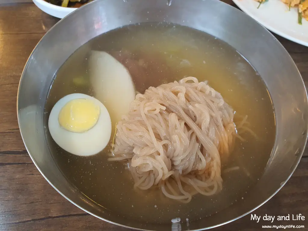 충주맛집 삼정면옥 - 평양냉면과 동부부침