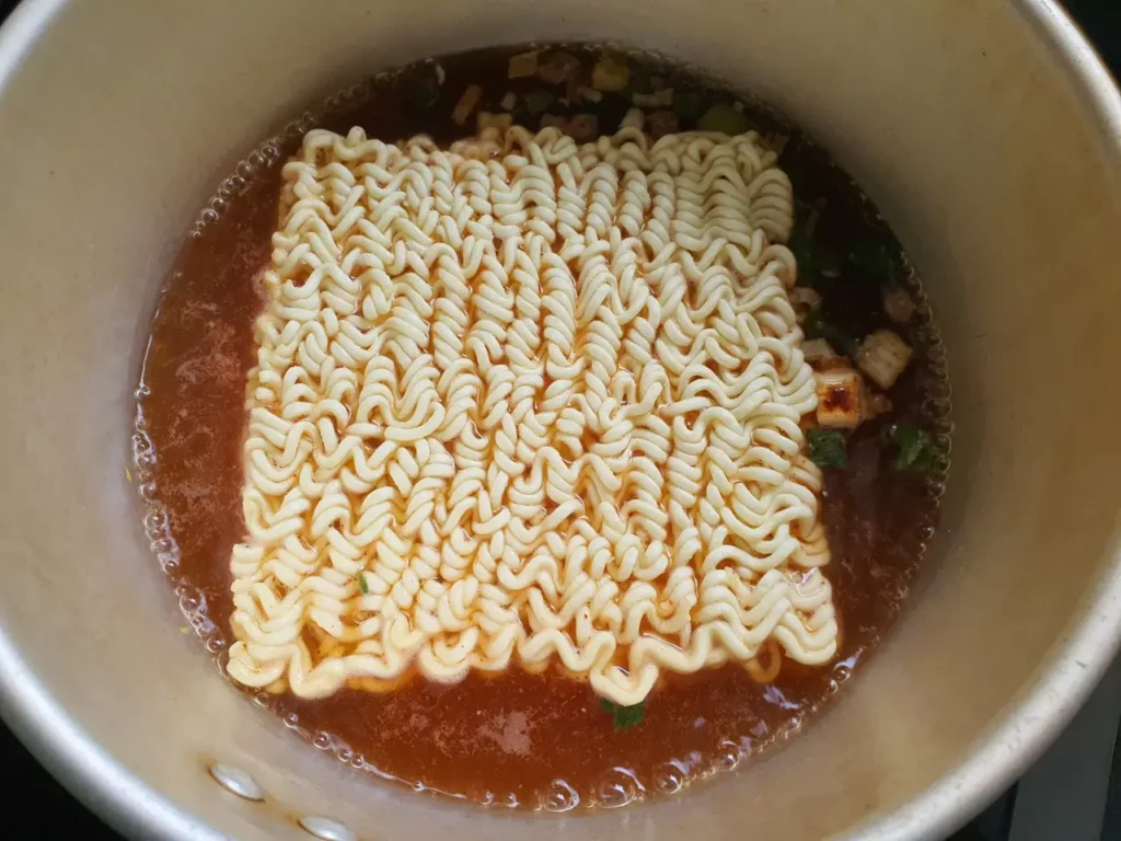 오뚜기 진라면 약간 매운맛 후기